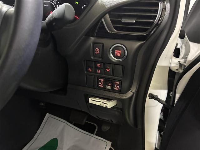 ヴォクシー ZS 煌II 4WD フルセグ メモリーナビ DVD再生 後席モニター バックカメラ 衝突被害軽減システム ETC 両側電動スライド LEDヘッドランプ 乗車定員7人 3列シート ワンオーナー アイドリングストップ(12枚目)