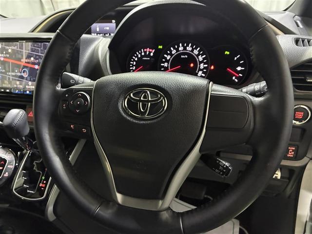 ヴォクシー ZS 煌II 4WD フルセグ メモリーナビ DVD再生 後席モニター バックカメラ 衝突被害軽減システム ETC 両側電動スライド LEDヘッドランプ 乗車定員7人 3列シート ワンオーナー アイドリングストップ(13枚目)