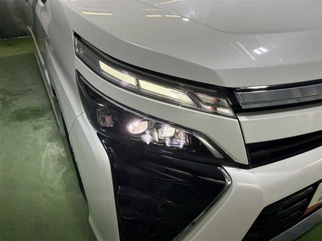 ヴォクシー ZS 煌II 4WD フルセグ メモリーナビ DVD再生 後席モニター バックカメラ 衝突被害軽減システム ETC 両側電動スライド LEDヘッドランプ 乗車定員7人 3列シート ワンオーナー アイドリングストップ(21枚目)