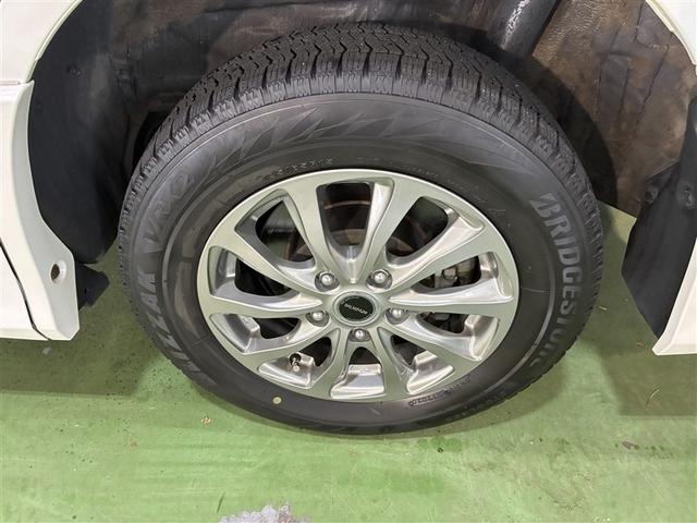 ヴォクシー ZS 煌II 4WD フルセグ メモリーナビ DVD再生 後席モニター バックカメラ 衝突被害軽減システム ETC 両側電動スライド LEDヘッドランプ 乗車定員7人 3列シート ワンオーナー アイドリングストップ(26枚目)