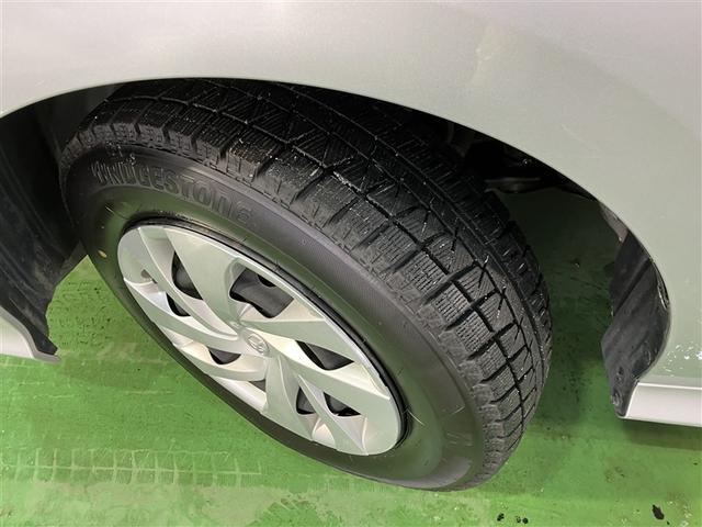 ヤリス Ｘ　４ＷＤ　メモリーナビ　ミュージックプレイヤー接続可　バックカメラ　衝突被害軽減システム　ＥＴＣ（23枚目）