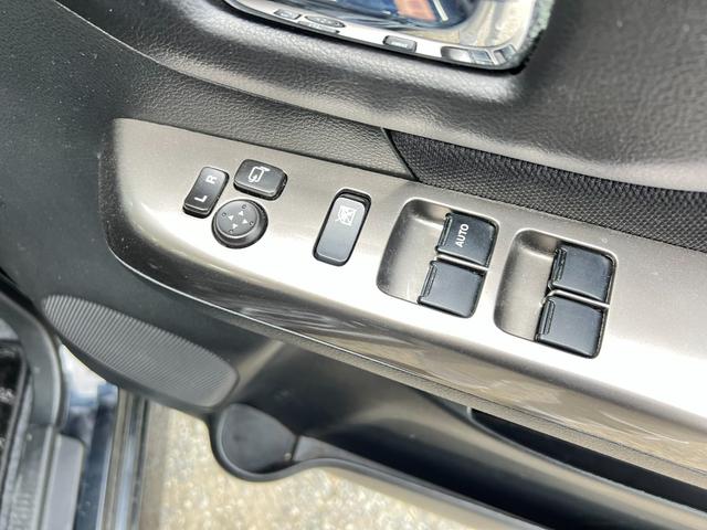 スペーシアカスタムＺ ベースグレード　４ＷＤ　パワースライドドア　社外ナビ＆ＴＶ　Ｂカメ　Ｂｌｕｅｔｏｏｔｈ　プッシュスタート　スマートキー　ＥＴＣ　エンスタ　シートヒーター　純正ＡＷ（41枚目）