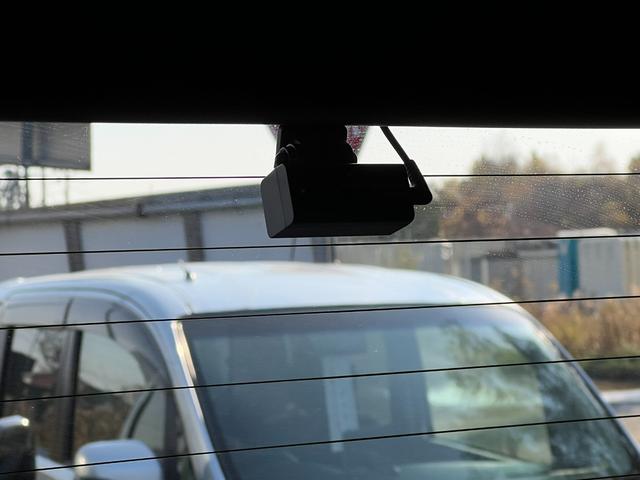 ヴォクシー S-Z 4WD 車検R9年10月2日 スタッドレス装着済 モデリスタ16インチAW 走行2万キロ ブリヂストンVRX3 エンスタ 両側パワスラ 衝突軽減システム レーンアシスト レーダークルーズ 前後ドラレコ(39枚目)