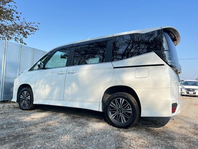 ヴォクシー S-Z 4WD 車検R9年10月2日 スタッドレス装着済 モデリスタ16インチAW 走行2万キロ ブリヂストンVRX3 エンスタ 両側パワスラ 衝突軽減システム レーンアシスト レーダークルーズ 前後ドラレコ(43枚目)