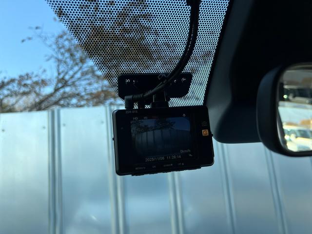 ヴォクシー S-Z 4WD 車検R9年10月2日 スタッドレス装着済 モデリスタ16インチAW 走行2万キロ ブリヂストンVRX3 エンスタ 両側パワスラ 衝突軽減システム レーンアシスト レーダークルーズ 前後ドラレコ(61枚目)