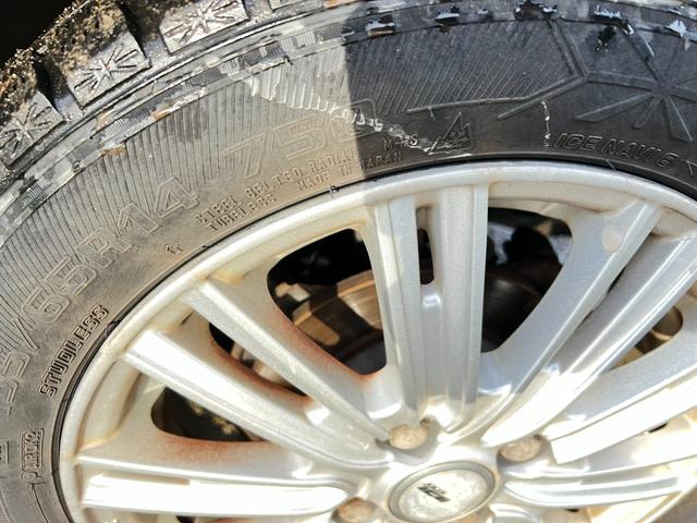 ムーヴコンテ Ｘ　リミテッド　４ＷＤ　車検Ｒ８年１２月２０日　スタッドレス装着済　パワーシート　スマートキー　キーフリー　社外オーディオ　社外ＡＷ　ダンロップ　冬タイヤ　ＷＩＮＴＥＲＭＡＸ（8枚目）