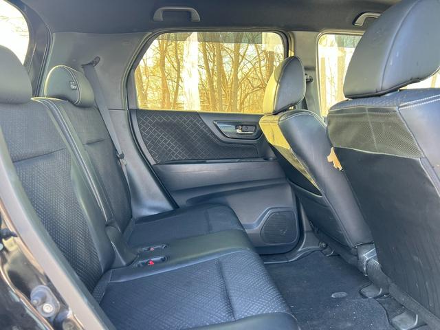 N-WGNカスタム G SSパッケージ 4WD ナビ&TV スタッドレス装着済 バックカメラ Bluetooth ETC ドラレコ スマートキー プッシュスタート マイナー後 修復歴なし 冬タイヤ付 左右シートヒーター クルコン 横滑り防止(6枚目)