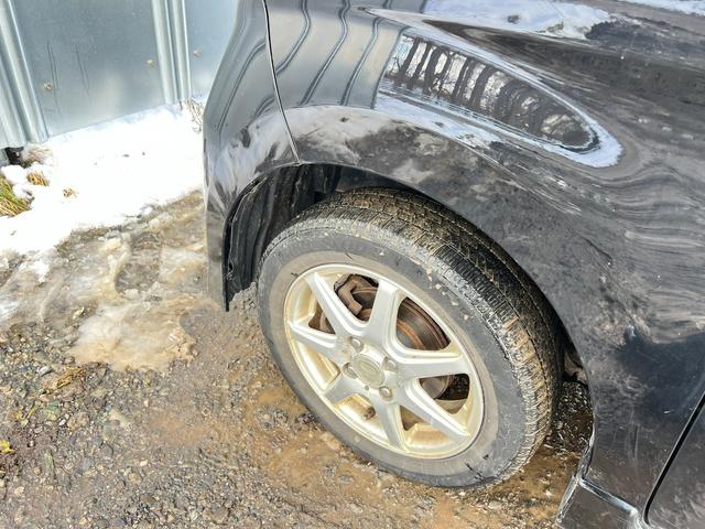 タント カスタムＶセレクション　４ＷＤ　スタッドレス装着　走行８万キロ　社外ＡＷ　オーバーヘッドコンソール　キーフリー　スマートキー　ディスチャージヘッドライト　ドアバイザー　フォグ（9枚目）