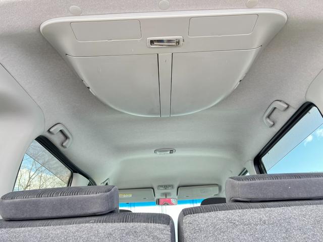 タント カスタムＶセレクション　４ＷＤ　スタッドレス装着　走行８万キロ　社外ＡＷ　オーバーヘッドコンソール　キーフリー　スマートキー　ディスチャージヘッドライト　ドアバイザー　フォグ（12枚目）