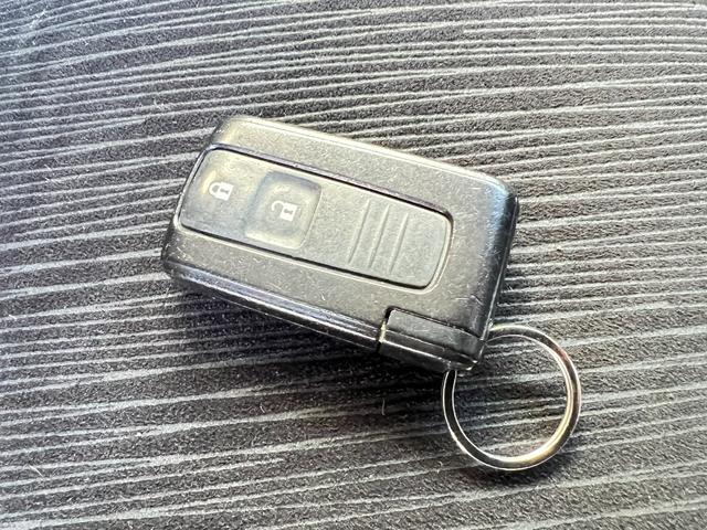 タント カスタムＶセレクション　４ＷＤ　スタッドレス装着　走行８万キロ　社外ＡＷ　オーバーヘッドコンソール　キーフリー　スマートキー　ディスチャージヘッドライト　ドアバイザー　フォグ（21枚目）