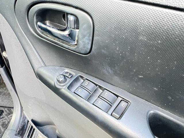 タント カスタムＶセレクション　４ＷＤ　スタッドレス装着　走行８万キロ　社外ＡＷ　オーバーヘッドコンソール　キーフリー　スマートキー　ディスチャージヘッドライト　ドアバイザー　フォグ（32枚目）