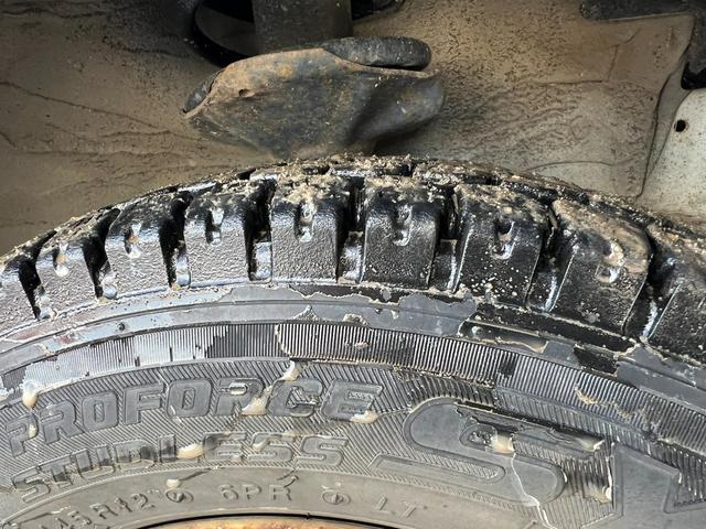 エブリイ ジョイン　４ＷＤ　ハイルーフ　軽バン　走行６万キロ　スタッドレス装着済　オートマ　キーレスキー　ＣＤ　ラジオ　軽ワゴン　冬タイヤ付　パワーウィンドウ　修復歴なし（24枚目）