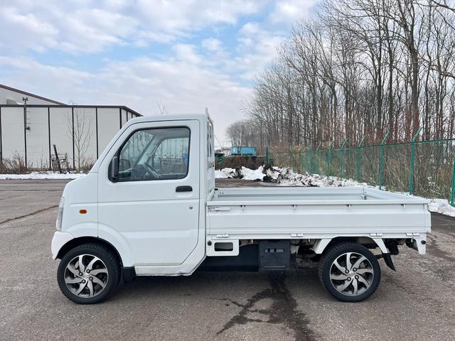 キャリイトラック KCエアコン・パワステ 3方開 4WD 車検R9年7月13日 走行2万キロ スタッドレス装着済 軽トラ オートマ エアコン パワステ 軽トラック 純正AW 冬タイヤ付 社外ディスプレイオーディオ エアロバンパー 修復歴なし(29枚目)