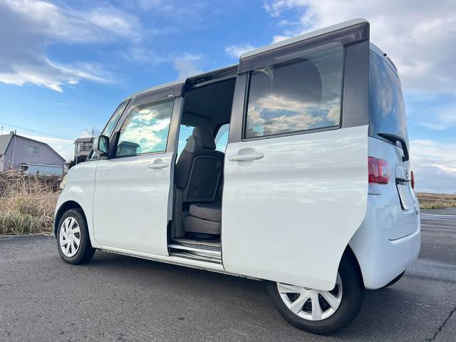 タント Ｌ　４ＷＤ　ナビ　ＴＶ　バックカメラ　スタッドレス装着済　Ｂｌｕｅｔｏｏｔｈ　交換不要タイミングチェーン　スライドドア　キーレスキー　ブリヂストン　冬タイヤ付　修復歴なし（12枚目）