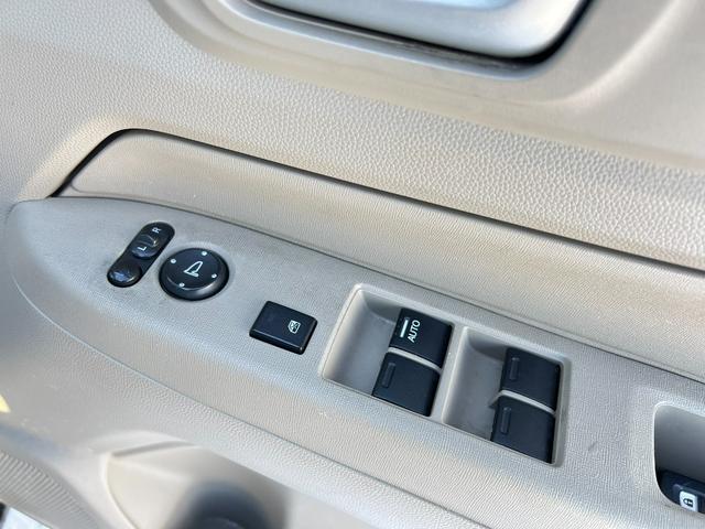 N-WGN G 4WD スタッドレス装着済 社外TV バックカメラ スマートキー プッシュスタート 横滑り防止 黒革シートカバー 社外AW ダンロップ 冬タイヤ付 両側シートヒーター 修復歴なし(33枚目)