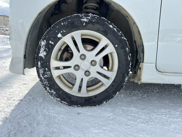 タント Ｇスペシャル　４ＷＤ　車検Ｒ９年１０月２９日　社外ナビ＆ＴＶ　スタッドレス装着済　パワースライドドア　スマートキー　キーフリー　エコアイドル　ブリヂストン　冬タイヤ付　純正ＡＷ（20枚目）