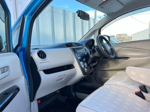 デイズ S 4WD 車検R8年12月13日 走行4万キロ スタッドレス装着済 キーレスキー シートヒーター アイドリングストップ 純正オーディオ 電格ミラー 冬タイヤ付 修復歴なし(7枚目)