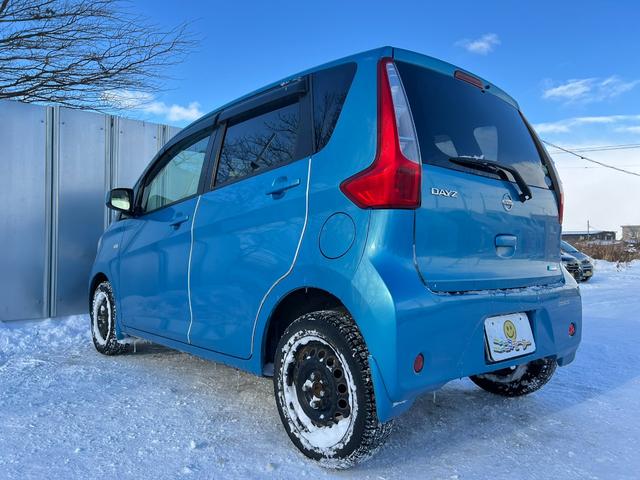 デイズ S 4WD 車検R8年12月13日 走行4万キロ スタッドレス装着済 キーレスキー シートヒーター アイドリングストップ 純正オーディオ 電格ミラー 冬タイヤ付 修復歴なし(28枚目)