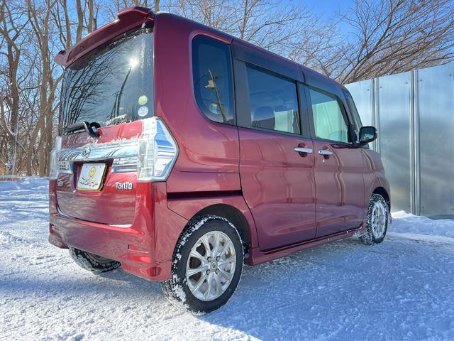タント カスタムＲＳ　４ＷＤ　車検Ｒ９年３月１９日　ターボ　スタッドレス装着済　両側パワースライドドア　スマートキー　プッシュスタート　社外ディスプレイオーディオ　ブリヂストン　冬タイヤ　社外ＡＷ　エコアイドル　修復歴なし（6枚目）