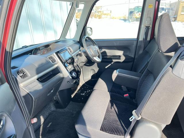 タント カスタムＲＳ　４ＷＤ　車検Ｒ９年３月１９日　ターボ　スタッドレス装着済　両側パワースライドドア　スマートキー　プッシュスタート　社外ディスプレイオーディオ　ブリヂストン　冬タイヤ　社外ＡＷ　エコアイドル　修復歴なし（7枚目）