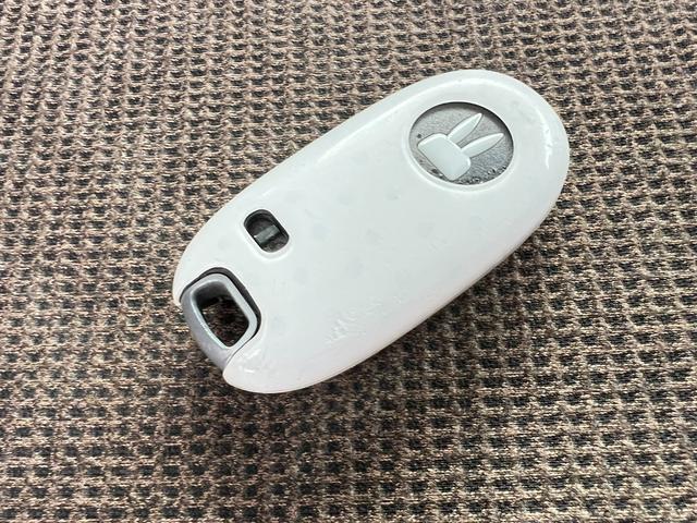 アルトラパン X 4WD 走行6万キロ スタッドレス装着済 スマートキー プッシュスタート シートヒーター 冬タイヤ付 ミラーヒーター ベンチシート ABS 修復歴なし(6枚目)