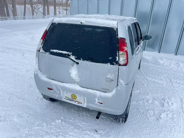 Ｋｅｉ Ｂターボ　４ＷＤ　ターボ　社外ナビ＆ＴＶ　スタッドレス装着済　交換不要タイミングチェーン　シートヒーター　ブリヂストン　冬タイヤ　社外ＡＷ　オートマ（12枚目）