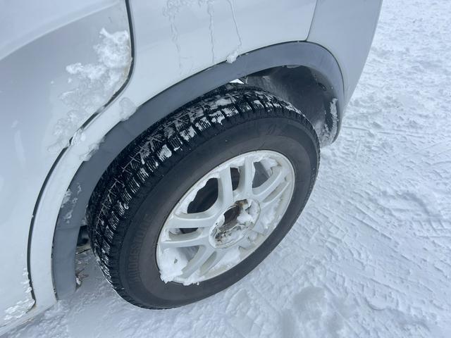 Ｋｅｉ Ｂターボ　４ＷＤ　ターボ　社外ナビ＆ＴＶ　スタッドレス装着済　交換不要タイミングチェーン　シートヒーター　ブリヂストン　冬タイヤ　社外ＡＷ　オートマ（19枚目）