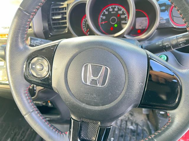 N-BOXカスタム G・Lパッケージ 4WD ナビ TV Bカメ 1オーナー スタッドレス装着 パワースライドドア スマートキー プッシュスタート エンスタ Bluetooth 冬タイヤ付 社外AW シートヒーター 横滑り防止 修復歴なし(16枚目)