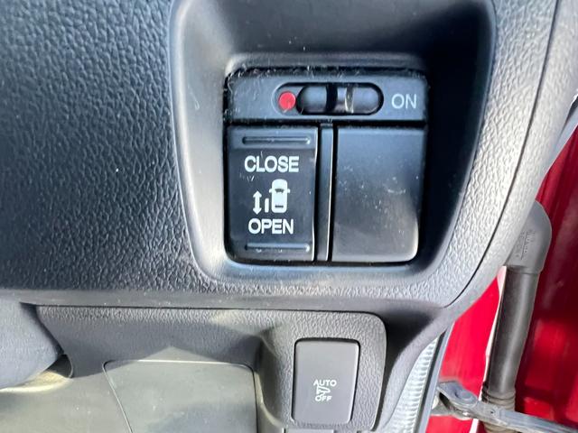 N-BOXカスタム G・Lパッケージ 4WD ナビ TV Bカメ 1オーナー スタッドレス装着 パワースライドドア スマートキー プッシュスタート エンスタ Bluetooth 冬タイヤ付 社外AW シートヒーター 横滑り防止 修復歴なし(30枚目)