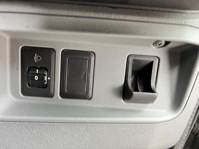 タウンボックス ＲＸ　４ＷＤ　ターボ　軽バン　スタッドレス装着済　オートマ　キーレス　エンスタフォグ　レーダー　両側スライドドア　社外オーディオ　純正ＡＷ　冬タイヤ　軽ワゴン　修復歴なし（22枚目）