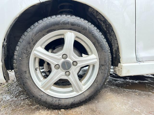 ｅＫカスタム Ｇ　４ＷＤ　車検Ｒ９年５月２７日　社外ナビ＆ＴＶ　Ｂカメ　スタッドレス装着済　Ｂｌｕｅｔｏｏｔｈ　エンスタ　シートヒーター　アイドリングストップ　社外ＡＷ　ブリヂストン　冬タイヤ　ドラレコ（10枚目）