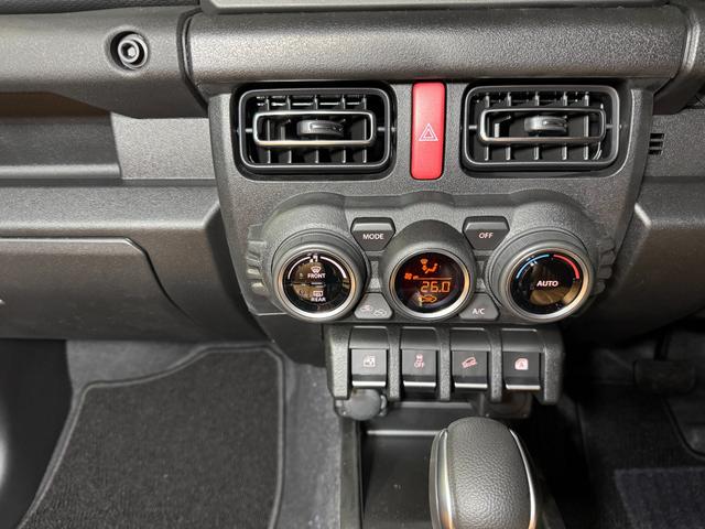 ジムニー ＸＣ　登録済未使用車　新品クラッツィオヴィンテージシートカバー　新品パイプＦ／Ｒバンパー　新品小型テールランプ　新品ナンバー移設キット　新品ホイールアピオワイルドボアＳＲ　新品タイヤトーヨーＲ／Ｔ（49枚目）