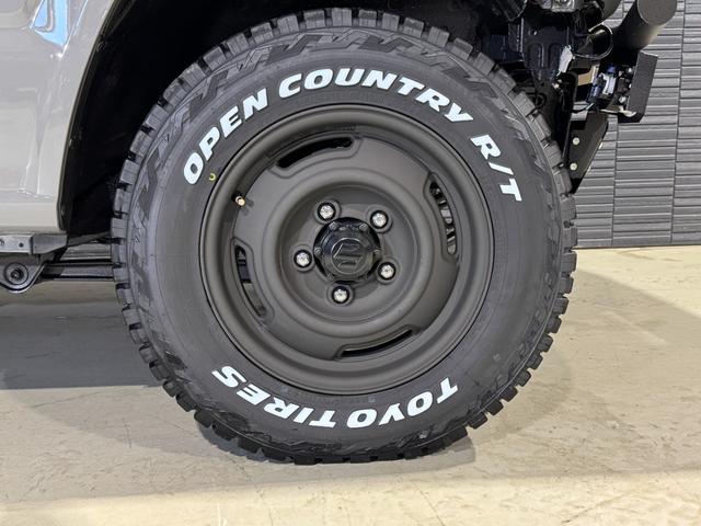 ジムニー ＸＣ　登録済未使用車　新品クラッツィオヴィンテージシートカバー　新品パイプＦ／Ｒバンパー　新品小型テールランプ　新品ナンバー移設キット　新品ホイールアピオワイルドボアＳＲ　新品タイヤトーヨーＲ／Ｔ（59枚目）
