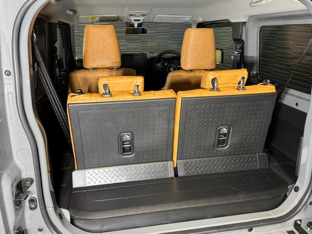 ジムニー ＸＣ　登録済未使用車　新品クラッツィオヴィンテージシートカバー　新品パイプＦ／Ｒバンパー　新品小型テールランプ　新品ナンバー移設キット　新品ホイールアピオワイルドボアＳＲ　新品タイヤトーヨーＲ／Ｔ（64枚目）