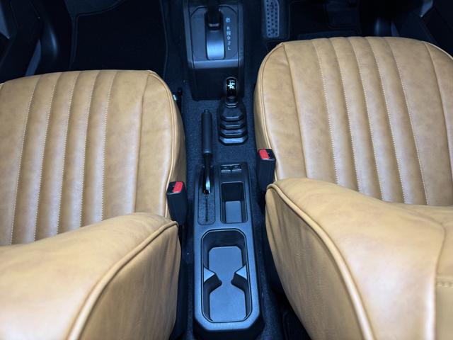 ジムニー ＸＣ　登録済未使用車　新品クラッツィオヴィンテージシートカバー　新品パイプＦ／Ｒバンパー　新品小型テールランプ　新品ナンバー移設キット　新品ホイールアピオワイルドボアＳＲ　新品タイヤトーヨーＲ／Ｔ（69枚目）