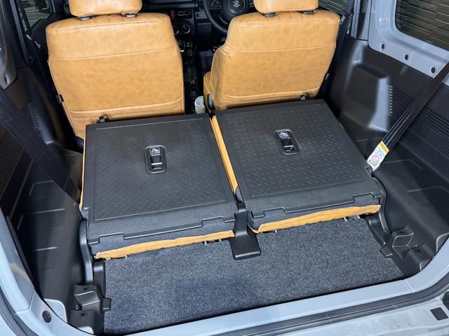 ジムニー ＸＣ　登録済未使用車　新品クラッツィオヴィンテージシートカバー　新品パイプＦ／Ｒバンパー　新品小型テールランプ　新品ナンバー移設キット　新品ホイールアピオワイルドボアＳＲ　新品タイヤトーヨーＲ／Ｔ（71枚目）