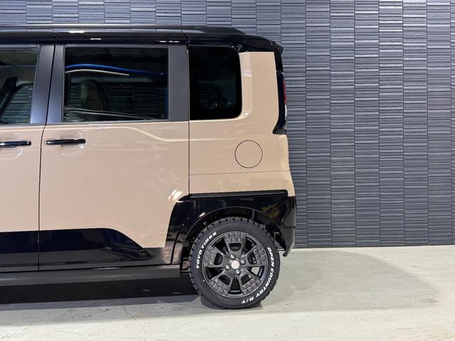 デリカミニ Ｔ　プレミアム　ブラックエンブレムセット　トーヨーＲ／Ｔタイヤ　ルーフレール　寒冷地プラスパッケージ（ＬＥＤリアフォグランプ・フロントワイパーデアイサー・スタートアップヒーター）　２トーンカラー　サンプルカー（63枚目）