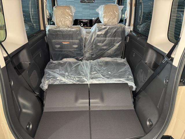 デリカミニ Ｔ　プレミアム　ブラックエンブレムセット　トーヨーＲ／Ｔタイヤ　ルーフレール　寒冷地プラスパッケージ（ＬＥＤリアフォグランプ・フロントワイパーデアイサー・スタートアップヒーター）　２トーンカラー　サンプルカー（78枚目）