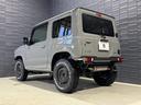 ジムニー ＸＣ　登録済未使用車　新品クラッツィオヴィンテージシートカバー　新品パイプＦ／Ｒバンパー　新品小型テールランプ　新品ナンバー移設キット　新品ホイールアピオワイルドボアＳＲ　新品タイヤトーヨーＲ／Ｔ（4枚目）