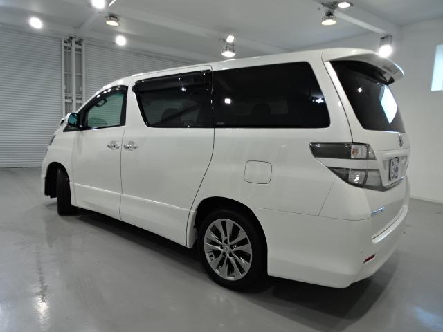 2.4Z プラチナムセレクション 4WD フルセグナビ バックカメラ フリップダウンモニター パワーバックドア 両側パワースライドドア ETC 黒調シートカバー プッシュスタート(4枚目)