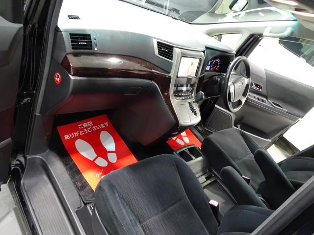 2.4Z 4WD 両側パワースライドドア バックカメラ フルセグナビTV フリップダウンモニター ETC プッシュスタート 後期型 7人乗り オットマンシート 1年走行距離無制限保証付き(8枚目)