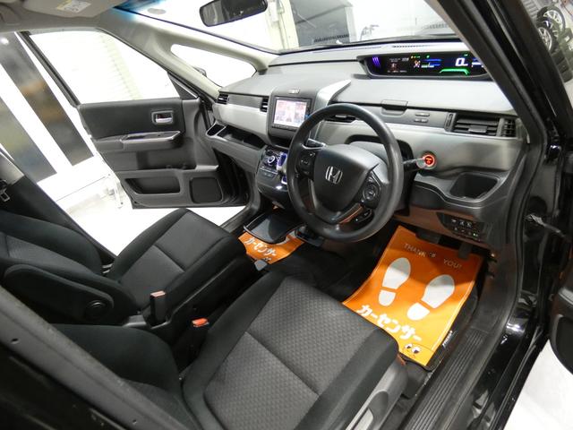 フリード＋ハイブリッド ハイブリッドＧ・ホンダセンシング　４ＷＤ　寒冷地仕様　レーンアシスト　両側パワースライドドア　バックカメラ　車検令和９年１０月　アイドリングストップ　シートヒーター　ＬＥＤヘッドライト　クルーズコントロール（21枚目）