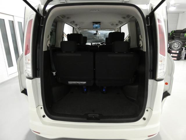 セレナ ハイウェイスター Vセレクション 4WD寒冷地仕様 両側パワースライドドア ナビTV バックカメラ 車検令和9年7月 クルーズコントロール 8人 フルフラットシート フリップダウンモニター エンジンスターター(16枚目)