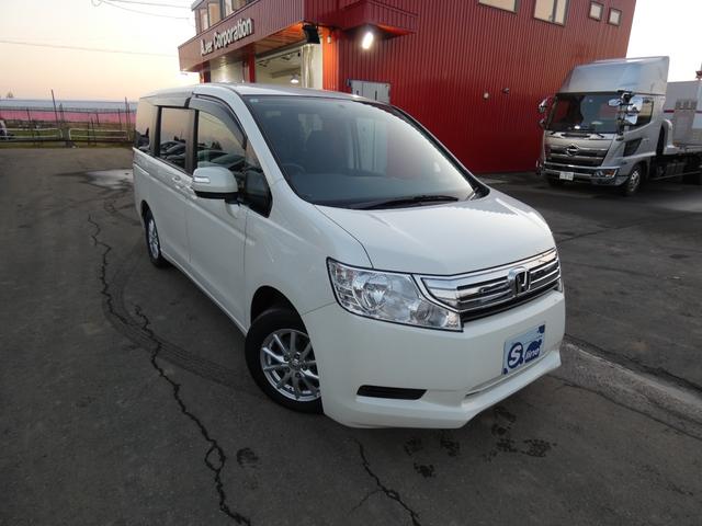 ステップワゴン Ｇ　ＨＩＤエディション　特別仕様車　４ＷＤ　両側パワースライドドア　ナビＴＶ　バックカメラ　走行距離９６７６９キロ　８人乗り　２０００ＣＣ　３列シート　フルフラットシート　エンジンスターター（2枚目）