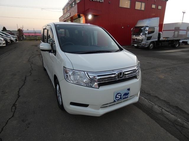 ステップワゴン Ｇ　ＨＩＤエディション　特別仕様車　４ＷＤ　両側パワースライドドア　ナビＴＶ　バックカメラ　走行距離９６７６９キロ　８人乗り　２０００ＣＣ　３列シート　フルフラットシート　エンジンスターター（13枚目）