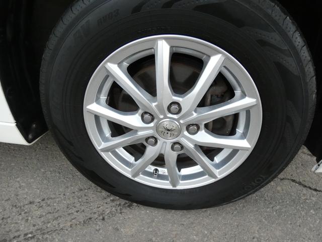 ステップワゴン Ｇ　ＨＩＤエディション　特別仕様車　４ＷＤ　両側パワースライドドア　ナビＴＶ　バックカメラ　走行距離９６７６９キロ　８人乗り　２０００ＣＣ　３列シート　フルフラットシート　エンジンスターター（22枚目）