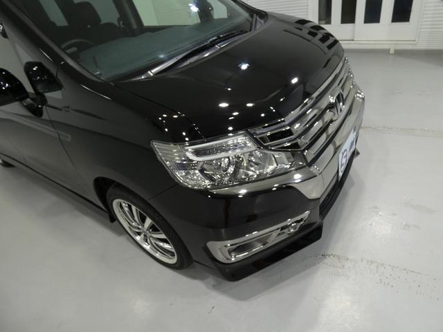 ステップワゴンスパーダ Ｚ　クールスピリット　４ＷＤ　寒冷地仕様　両側パワースライドドア　ハーフレザーシート　クルーズコントロール　エンジンスターター　スマートキー　社外ＡＷ　フリップダウンモニター　アクティブコーナリングライト　キャプテンシート（4枚目）