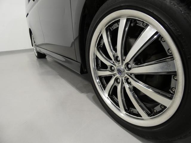 ステップワゴンスパーダ Ｚ　クールスピリット　４ＷＤ　寒冷地仕様　両側パワースライドドア　ハーフレザーシート　クルーズコントロール　エンジンスターター　スマートキー　社外ＡＷ　フリップダウンモニター　アクティブコーナリングライト　キャプテンシート（9枚目）