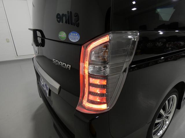 ステップワゴンスパーダ Ｚ　クールスピリット　４ＷＤ　寒冷地仕様　両側パワースライドドア　ハーフレザーシート　クルーズコントロール　エンジンスターター　スマートキー　社外ＡＷ　フリップダウンモニター　アクティブコーナリングライト　キャプテンシート（14枚目）