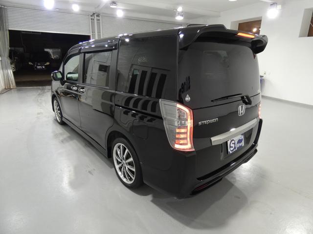 ステップワゴンスパーダ Ｚ　クールスピリット　４ＷＤ　寒冷地仕様　両側パワースライドドア　ハーフレザーシート　クルーズコントロール　エンジンスターター　スマートキー　社外ＡＷ　フリップダウンモニター　アクティブコーナリングライト　キャプテンシート（15枚目）